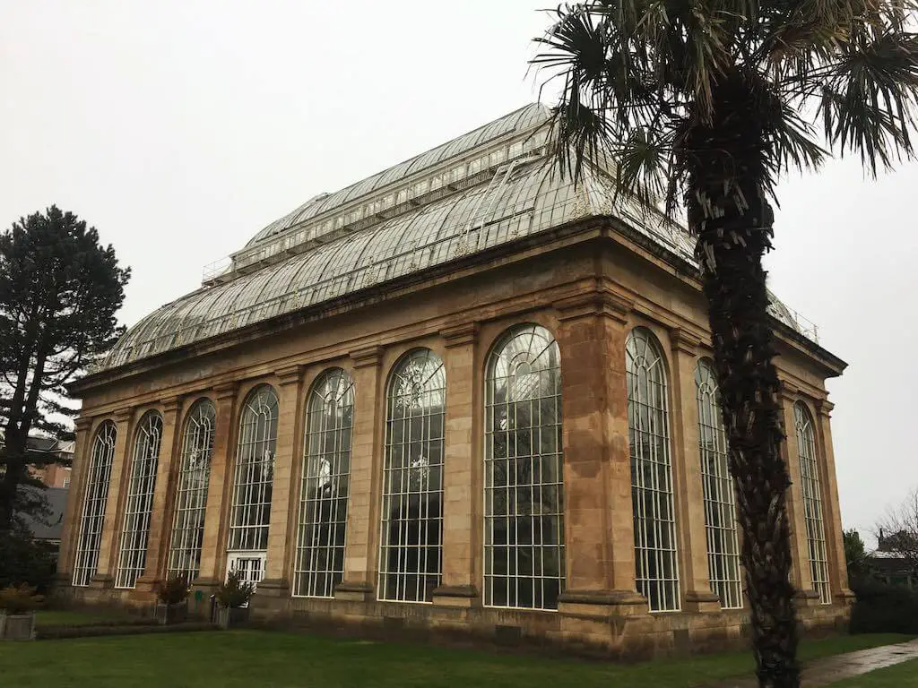 Botanischer Garten Edinburgh bei Regen