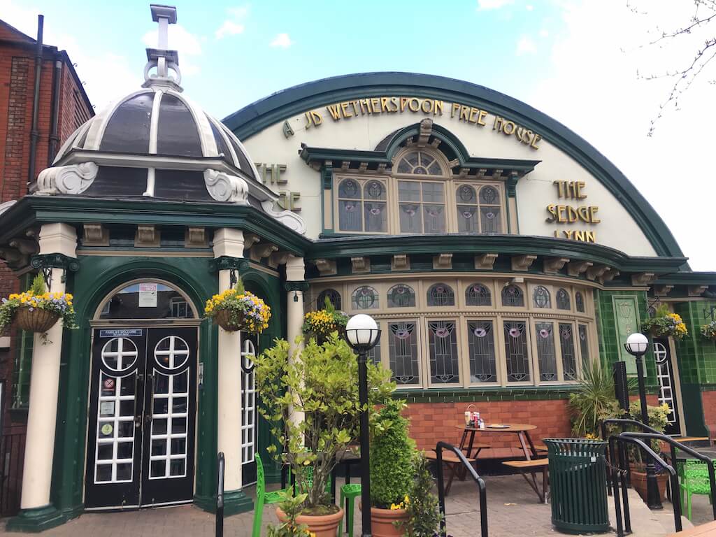 wetherspoon pub