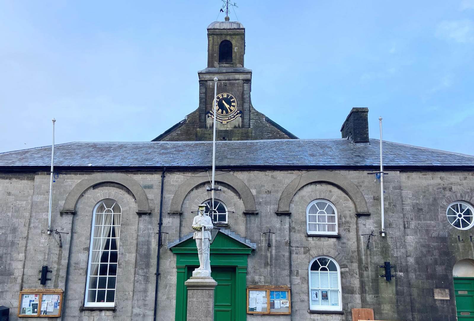 Cowbridge In Sudwales Eine Der Schonsten Stadte In Wales