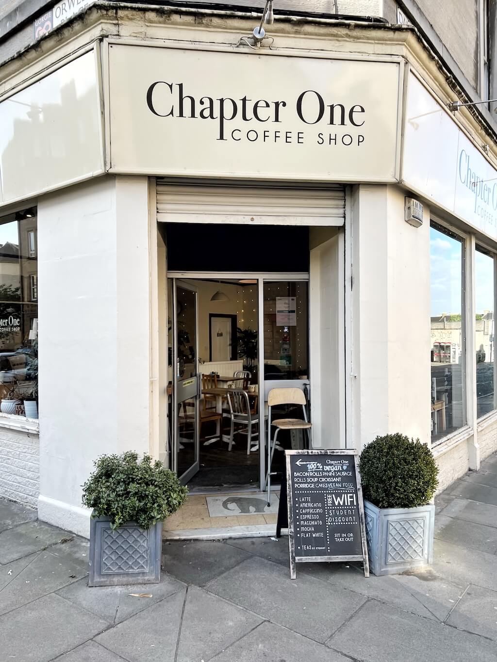 chapter one coffeeshop in edinburgh